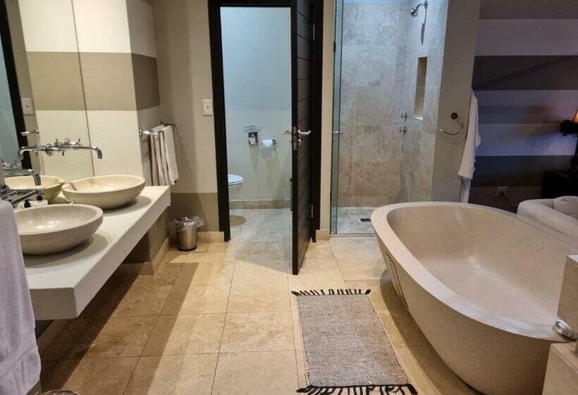 بنسيون Lodge On Lake