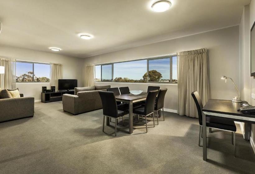 Quest Albury On Townsend