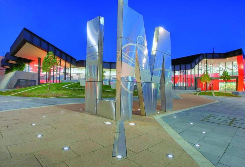 Quest Albury On Townsend