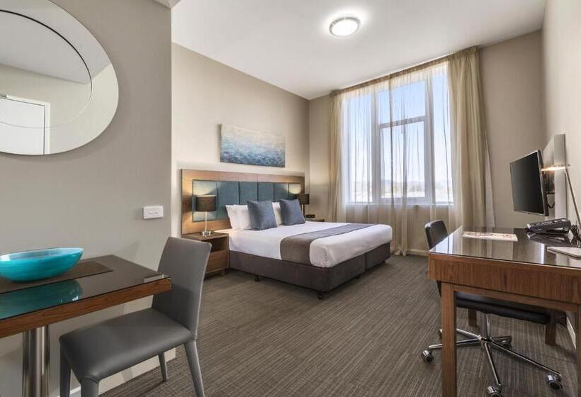 Quest Albury On Townsend