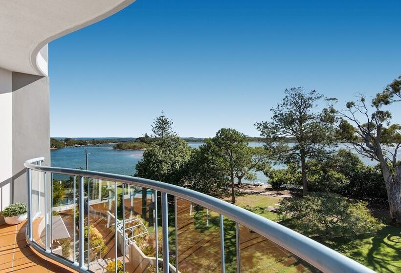 Reflections Holiday Apartments