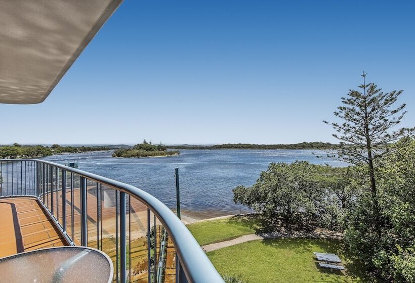 Reflections Holiday Apartments