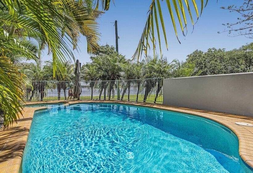 Reflections Holiday Apartments