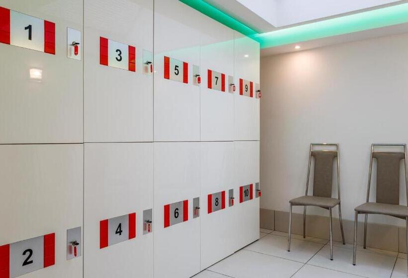 住所  Villa Romana Fréjus