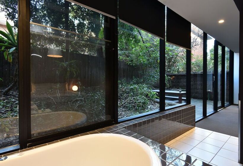 Riverview On Mount Street