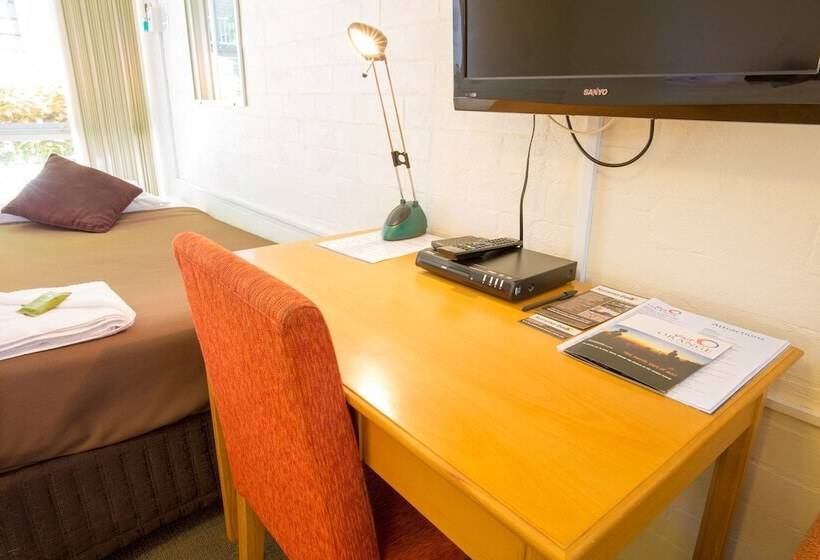 Summer East Serviced Apartments