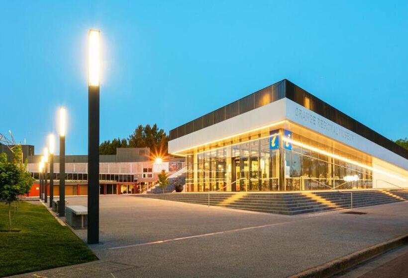 Summer East Serviced Apartments