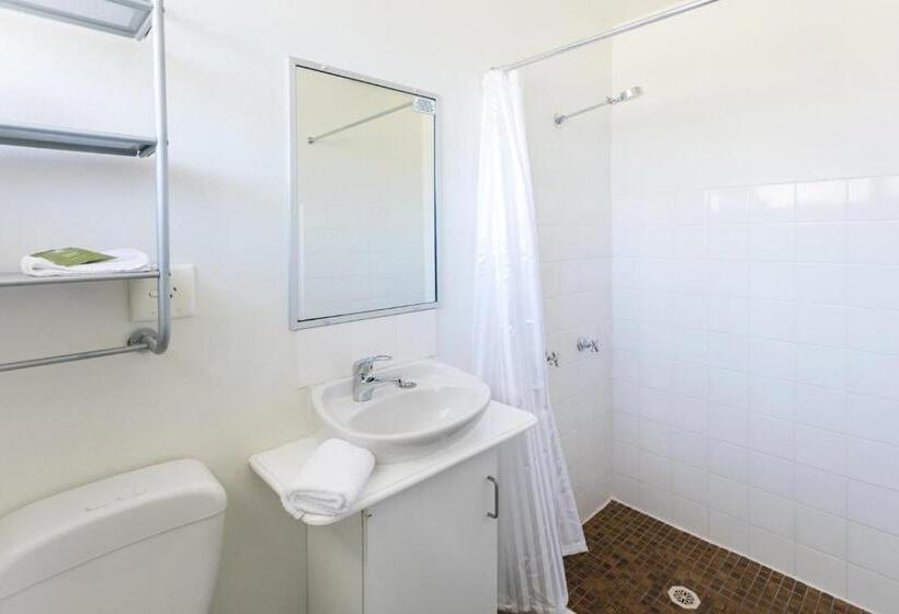 Summer East Serviced Apartments