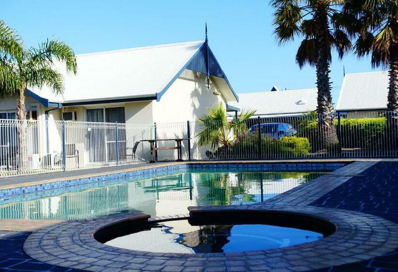 Torquay Tropicana Motel