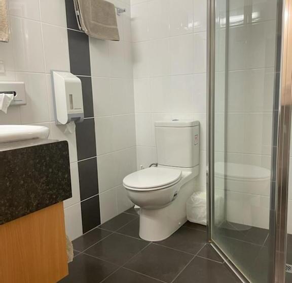 William Dutton Motel