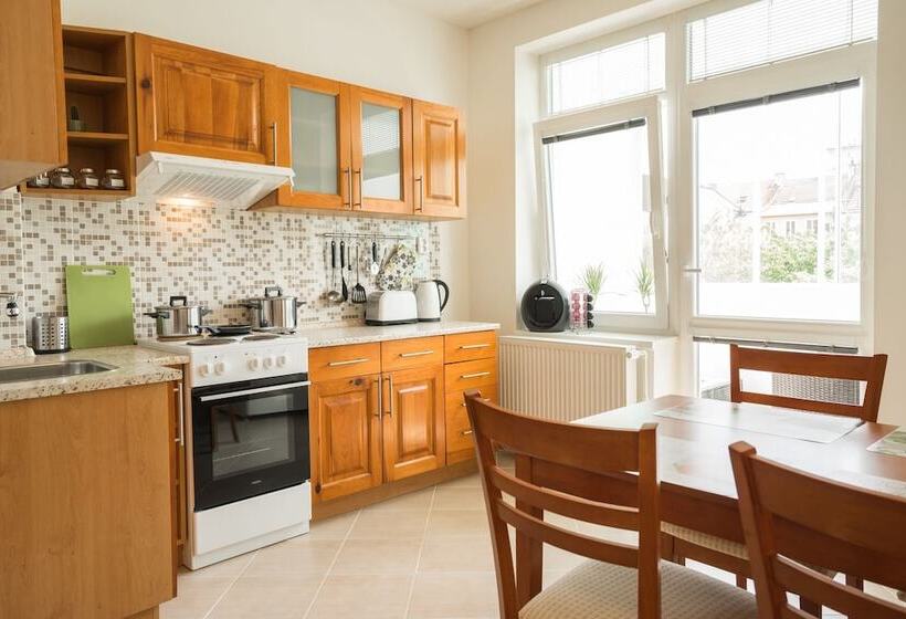 בית מלון כפרי čajkovskij Apartments