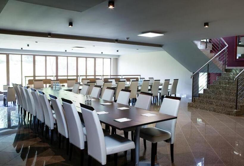 هتل Royal Botanic