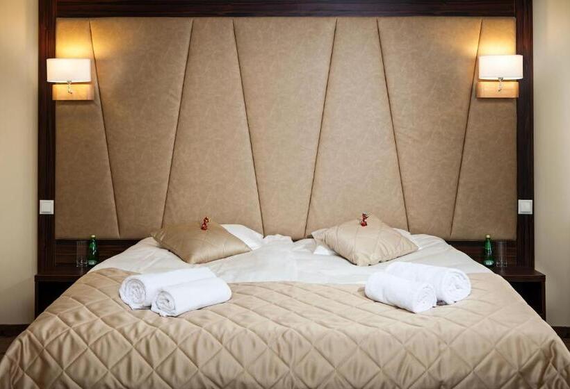 هتل Royal Botanic