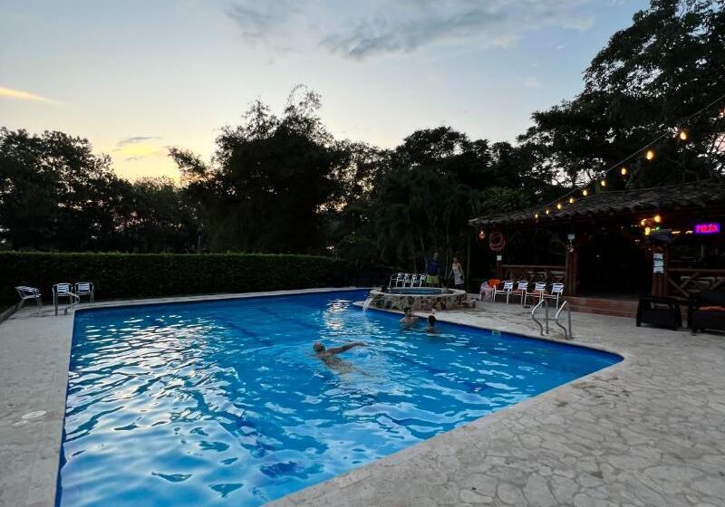 Parador Del Gitano Hotel & Restaurante