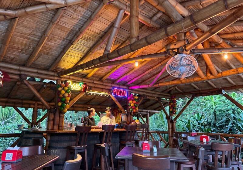 Parador Del Gitano Hotel & Restaurante