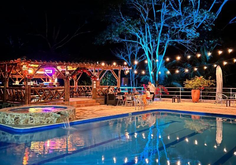 Parador Del Gitano Hotel & Restaurante