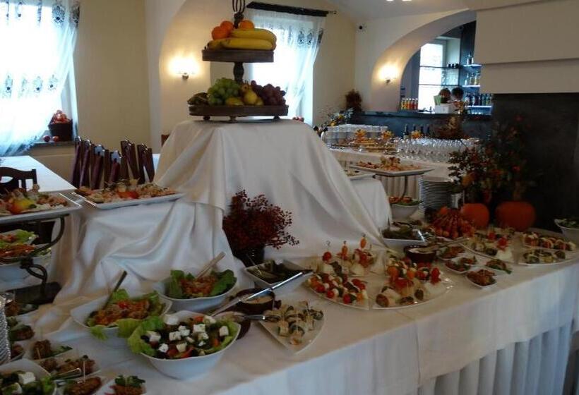 בית מלון כפרי Zajazd Biskupi