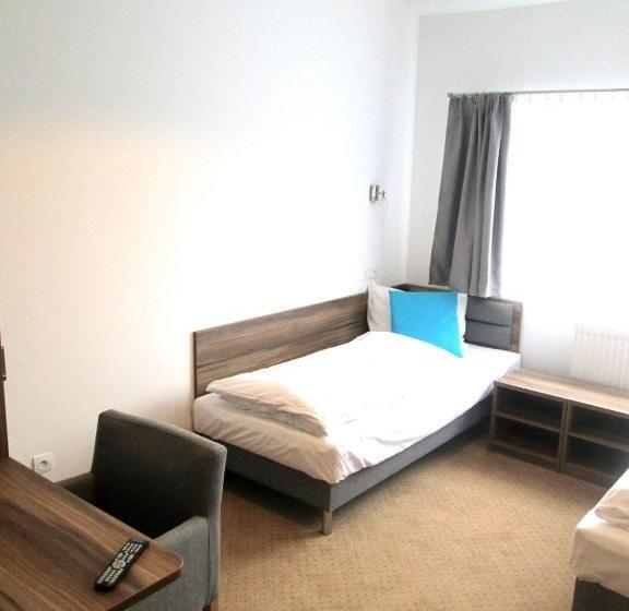 בית מלון כפרי Serby