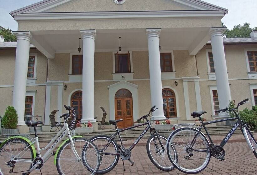 בית מלון כפרי Rytwiany Pałac