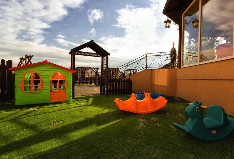 Dworek Różany Hotel & Restauracja