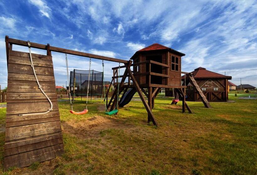 Dworek Różany Hotel & Restauracja