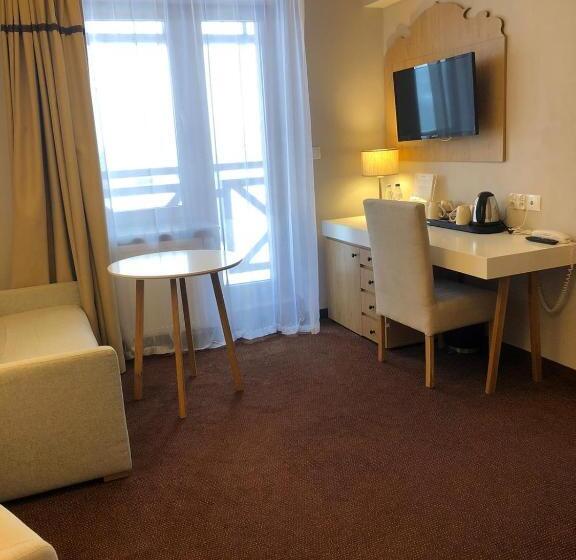 هتل Nat Bukowina Tatrzańska