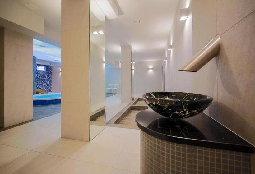 هتل Nat Bukowina Tatrzańska