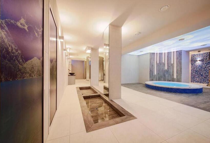 هتل Nat Bukowina Tatrzańska