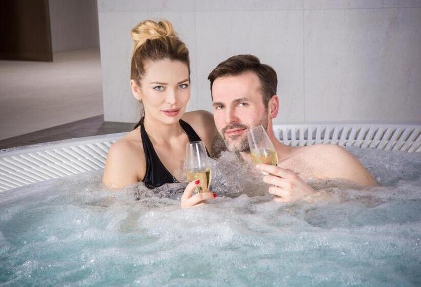 فندق Nat Bukowina Tatrzańska