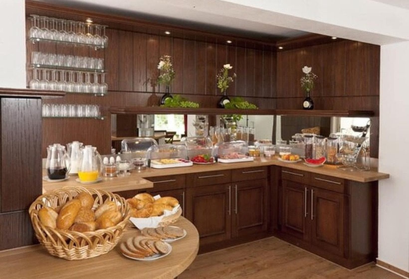 ホテル Wein Träume