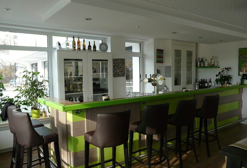 酒店 Eifel Gasthof Kleefuß