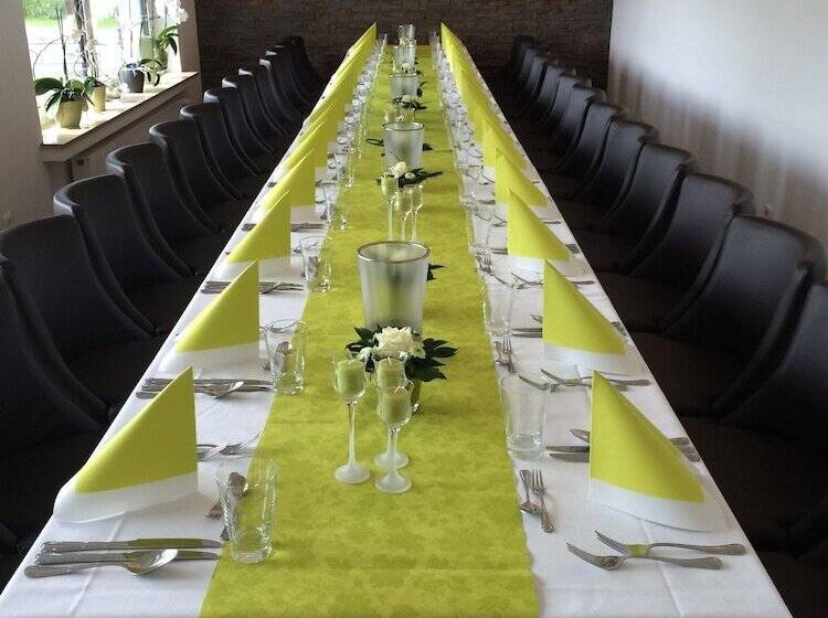 酒店 Eifel Gasthof Kleefuß