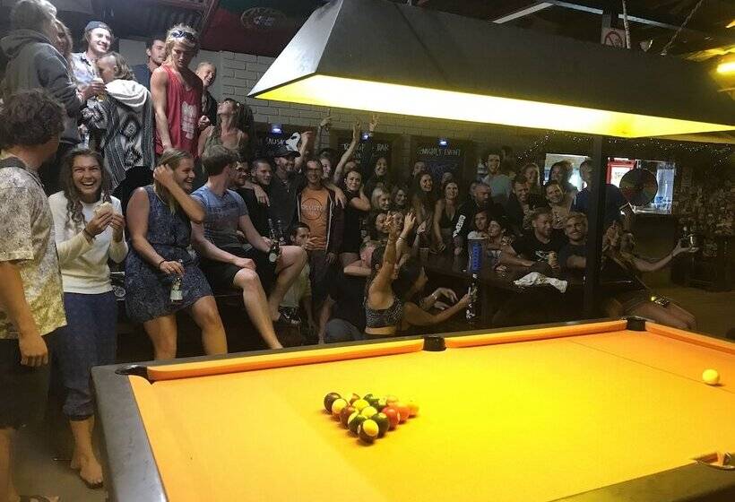 Cable Beach Backpackers   Hostel