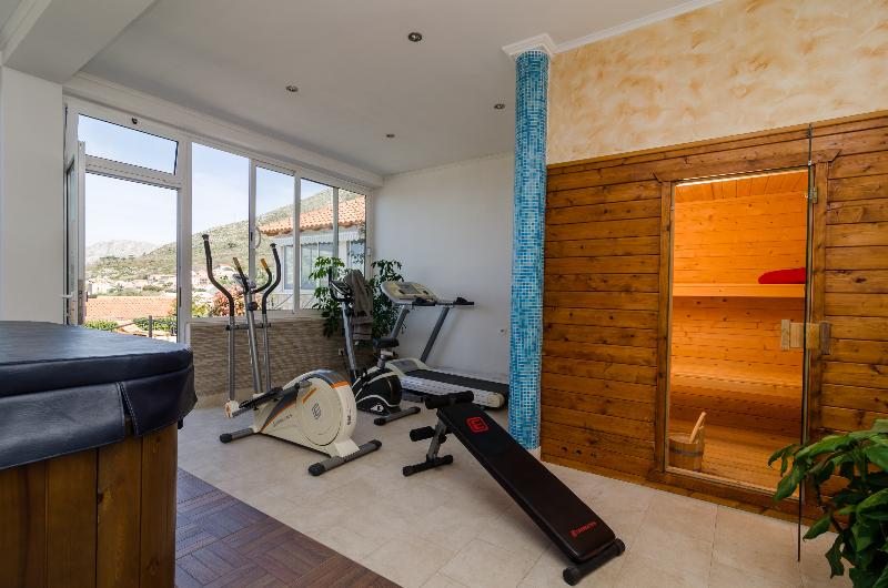 Apartments Bell Memories