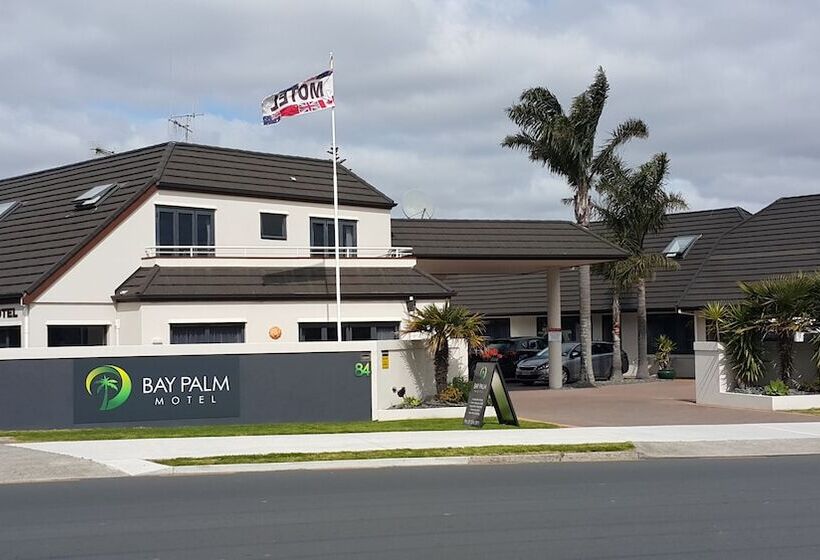 Bay Palm Motel