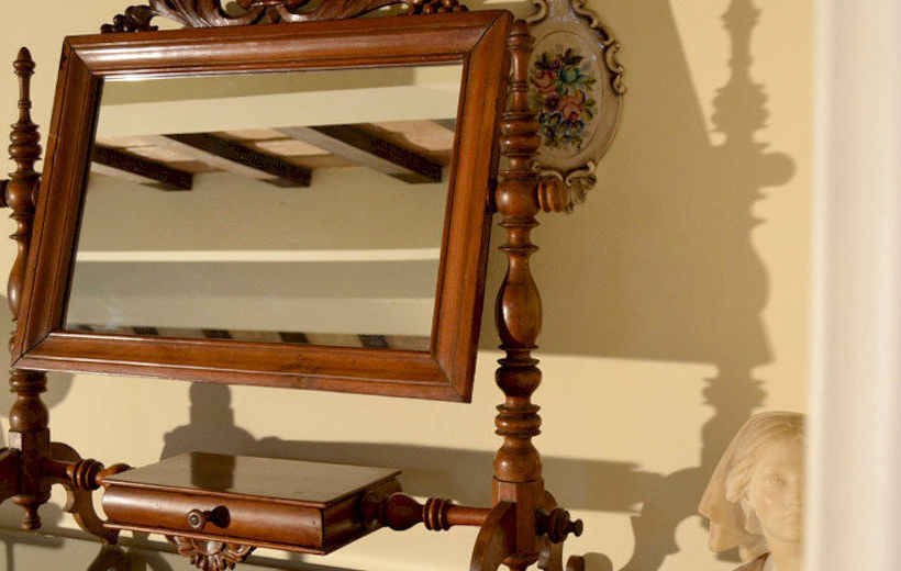 مبيت وإفطار Language And Art