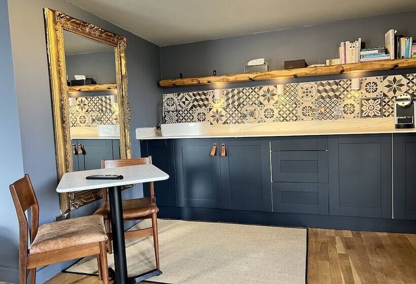 ベッドアンドブレックファースト Rockmount Rooms & Apartment