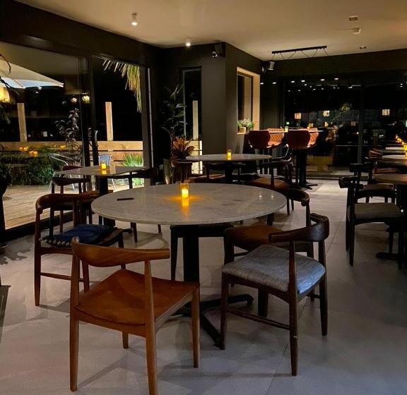 ベッドアンドブレックファースト Rockmount Rooms & Apartment