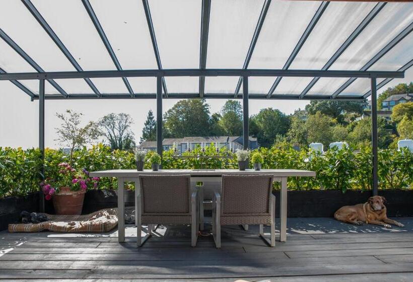 ベッドアンドブレックファースト Rockmount Rooms & Apartment