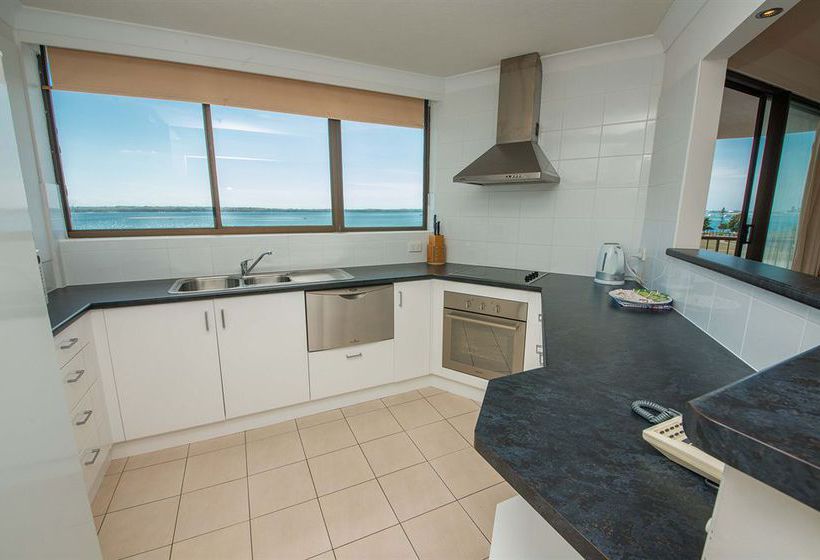 Broadwater Shores Waterfront Apartments