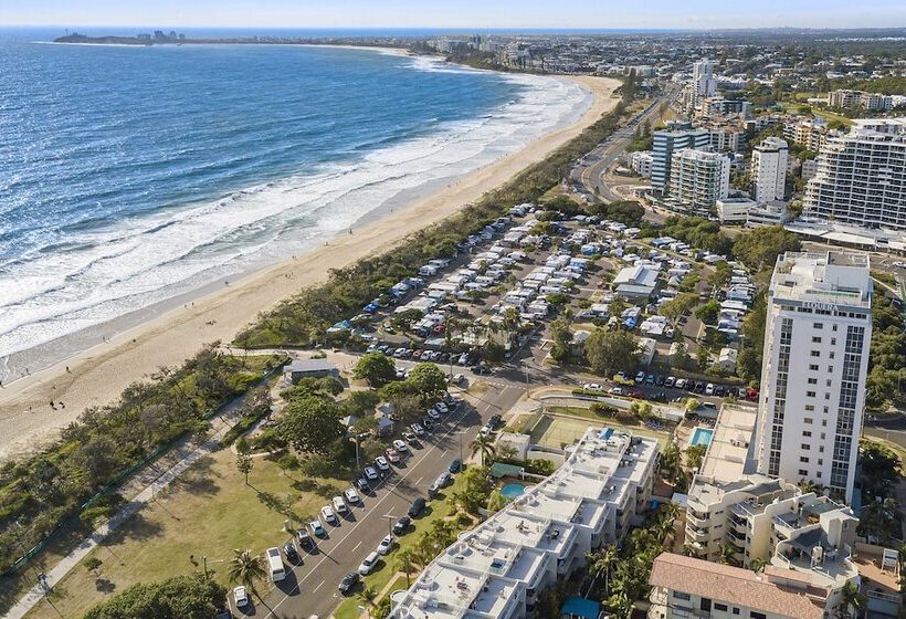 Burlington Holiday Apartments