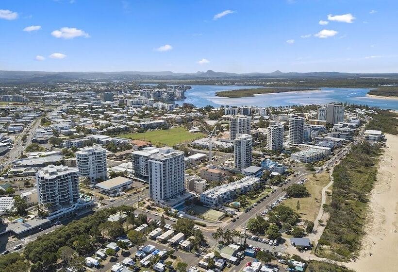 Burlington Holiday Apartments