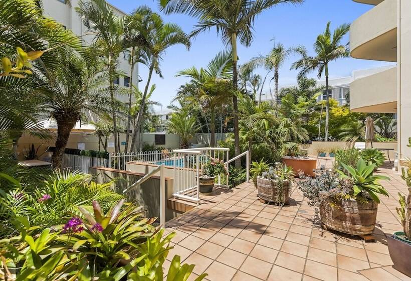 Burlington Holiday Apartments