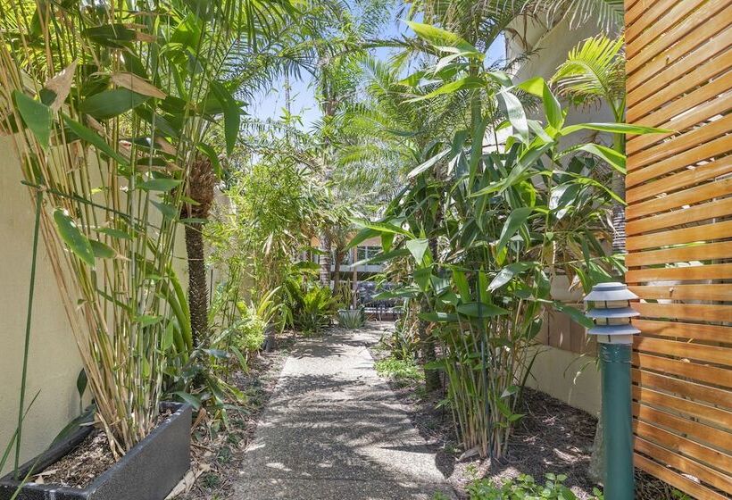 Burlington Holiday Apartments