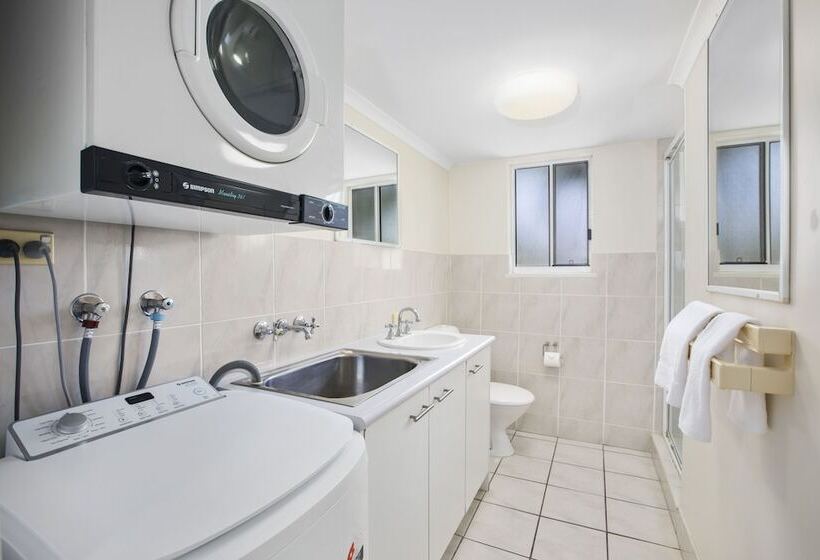 Burlington Holiday Apartments