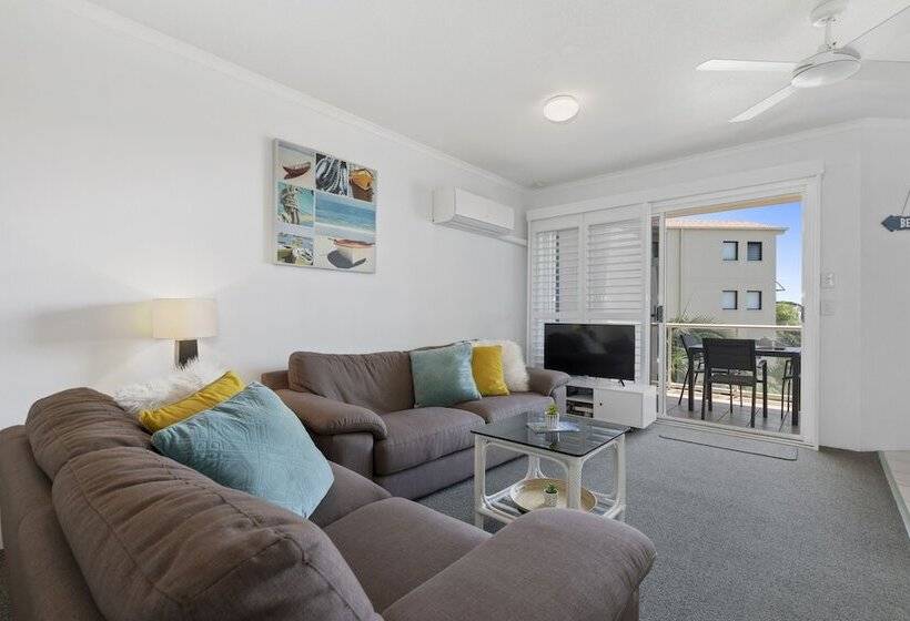 Burlington Holiday Apartments