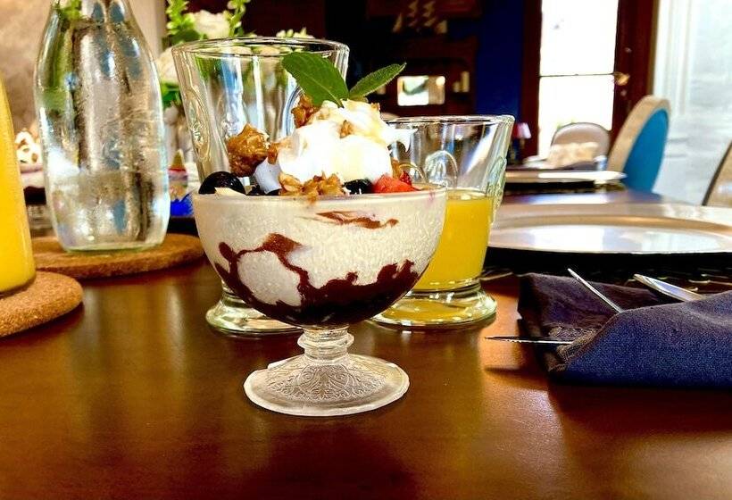 Coppersmith Inn Bed And Breakfast