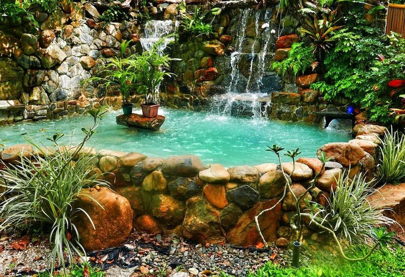 Daluyon Beach And Mountain Resort