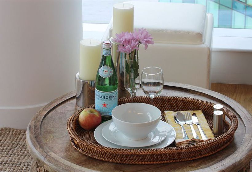 Dharma Home Suites Jc At Paulus Hook