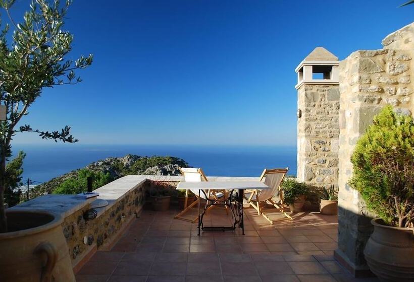 Dorovinis Country Houses